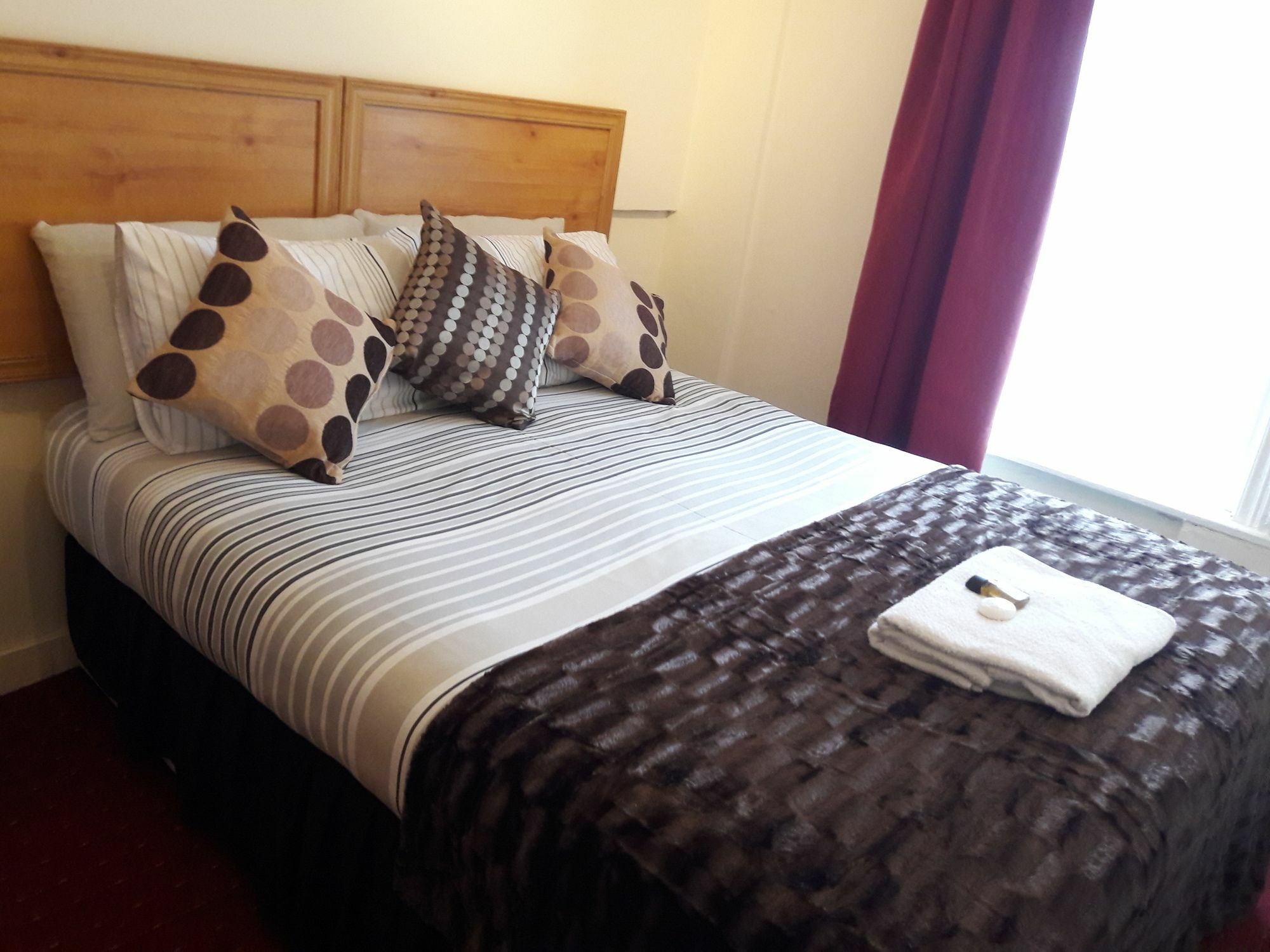 Ringbane House Bed & Breakfast Blackpool Exterior photo
